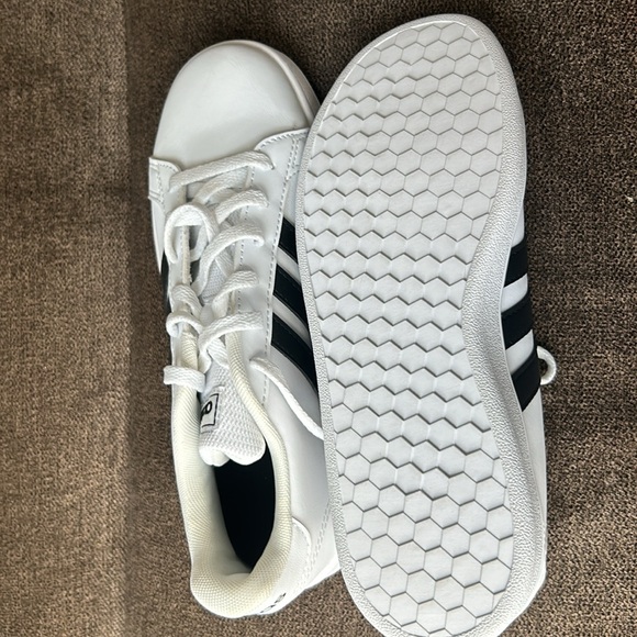 Adidas kids Grand Court 2.0 Shoes - Picture 9 of 10